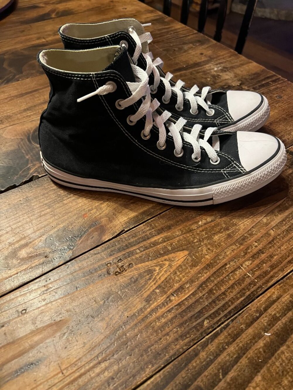 Converse Chuck Taylor All Star Canvas Hi Sneakers Men's 10/Women's size 12 - Picture 2 of 5